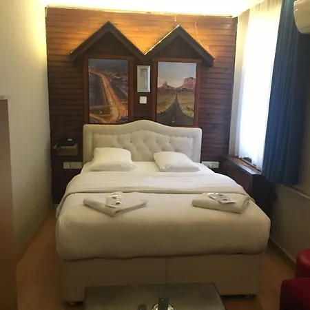 Ξενοδοχείο Bordo 2*